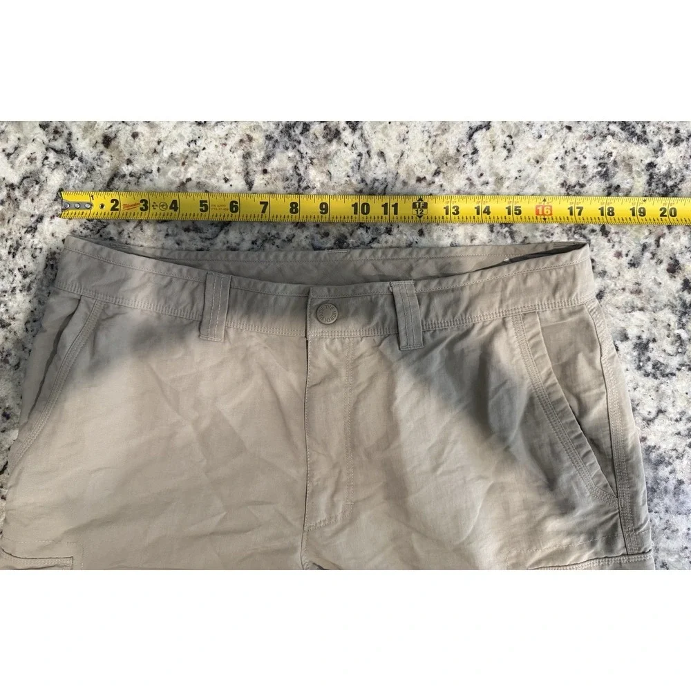 The North Face Men's 34 Khaki Cargo Shorts Paramount Hiking Gorpcore
